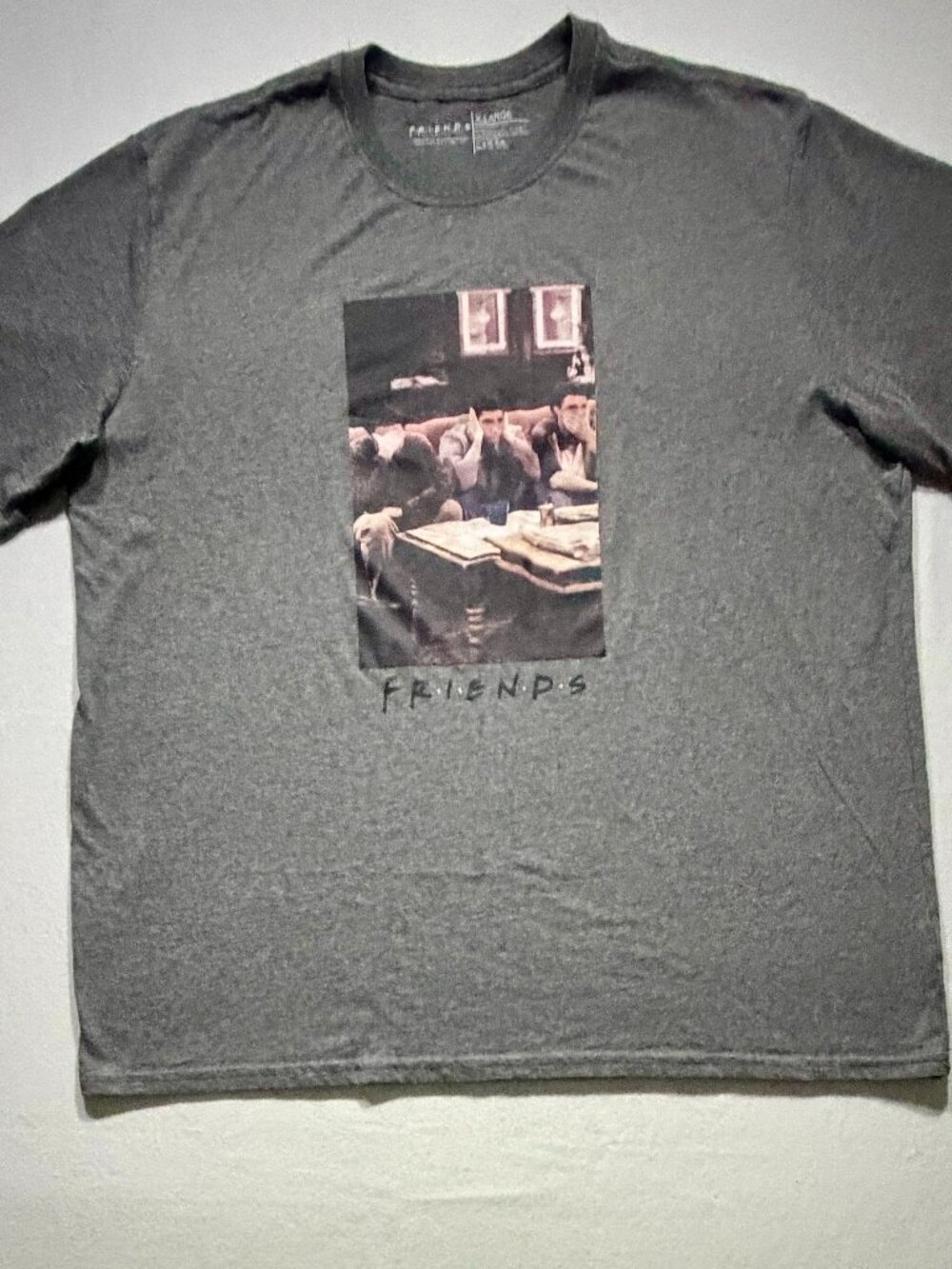 Friends T Shirt Men’s XL Dark Gray Graphic Logo Tee TV Show